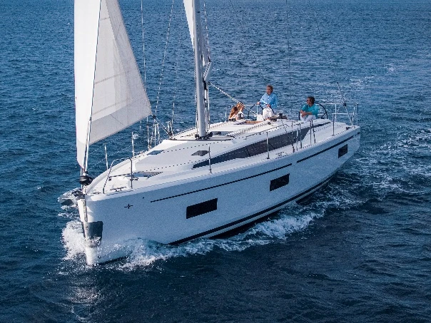 Alquiler Nidrí - Bavaria Bavaria C42 en SamBoat