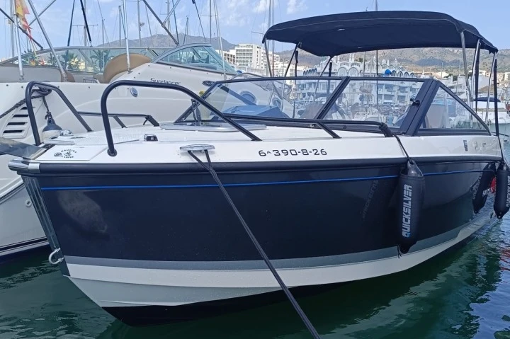 Lancha para alquilar Puerto Marina Benalmadena al mejor precio