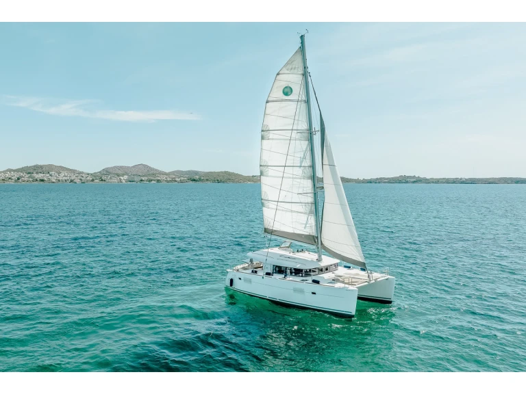 Alquiler de embarcaciones Lagoon Lagoon 400 S2 enÁlimos en Samboat