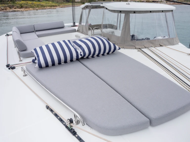 Alquiler de barcos Álimos barato de Lagoon 43