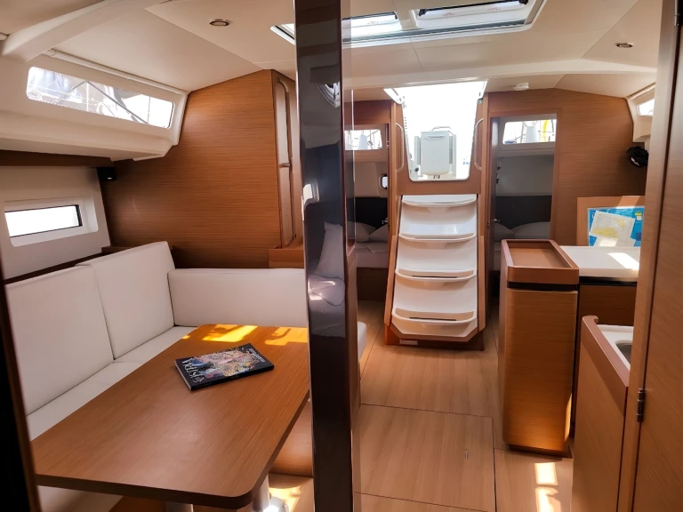 Alquiler de Jeanneau Sun Odyssey 440 en Pula