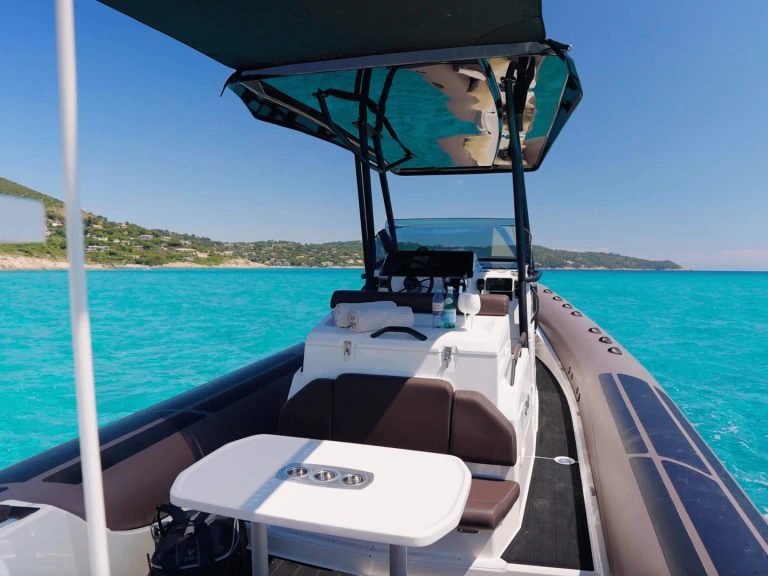 Alquiler de Brig Eagle 10 en Cannes