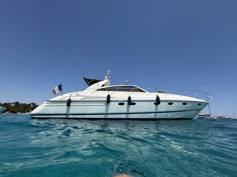 Alquiler de Princess Princess V52 en Cannes