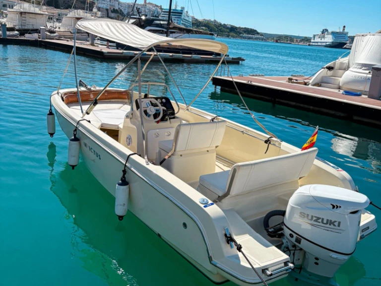 Invictus  Invictus 190 FX de alquiler a Puerto de Mahón