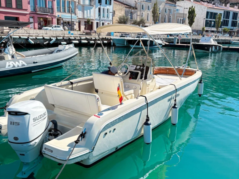 Alquiler de Invictus  Invictus 190 FX en Puerto de Mahón