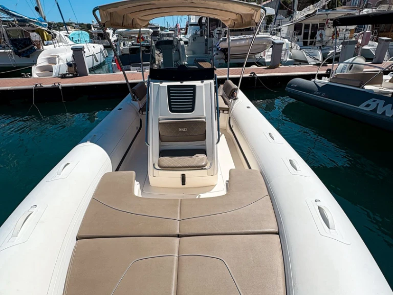 Alquiler Neumática en Mahón - Bwa Sport 26 GTO