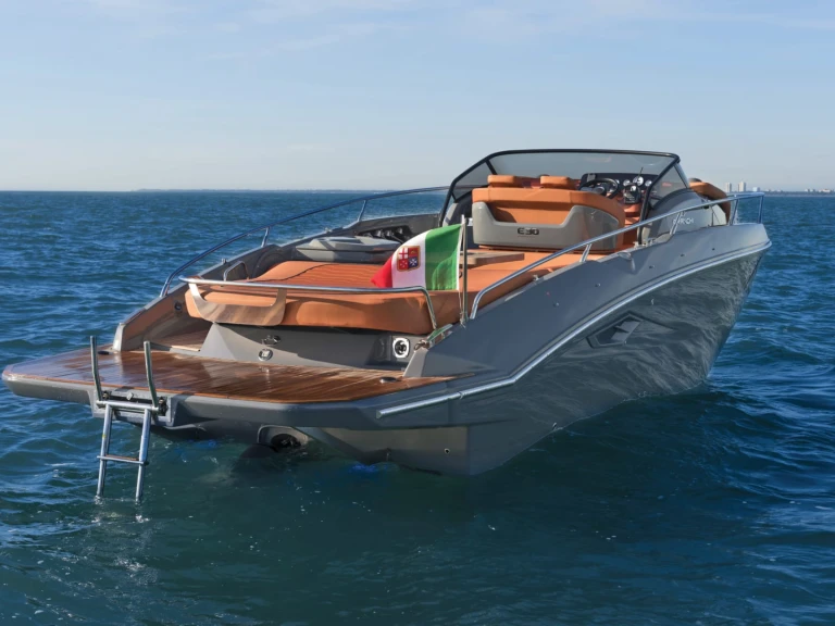 Alquiler de embarcaciones Cranchi E30 enOlbia en Samboat