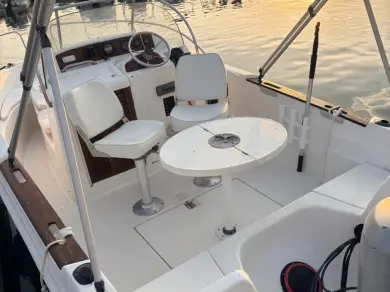 Lancha para alquilar Six-Fours-les-Plages al mejor precio