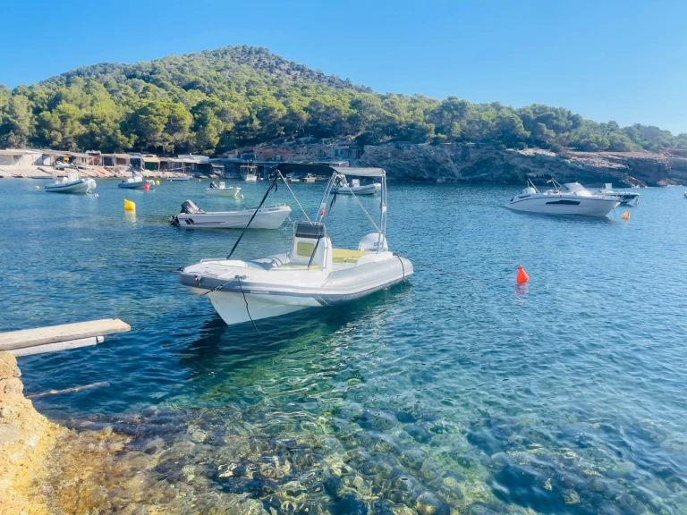 Alquiler de barcos Es Jondal barato de Zar 47