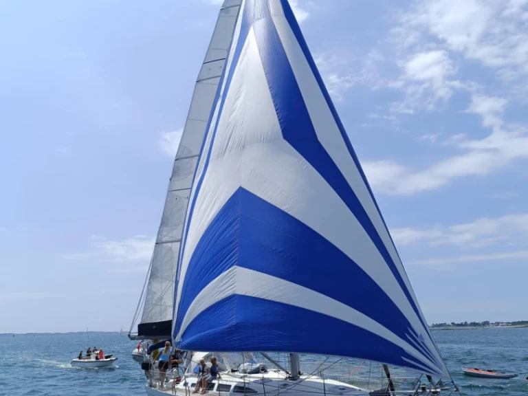 Velero para alquilar Larmor-Plage al mejor precio