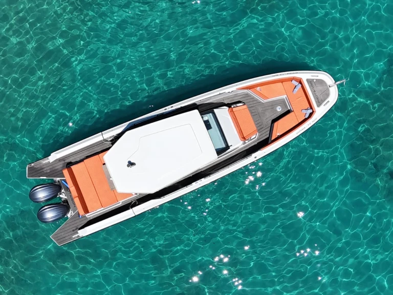 Alquiler de Protagon 33 en Zante