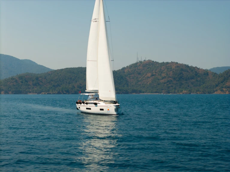Bavaria Bavaria C46 de alquiler a Fethiye