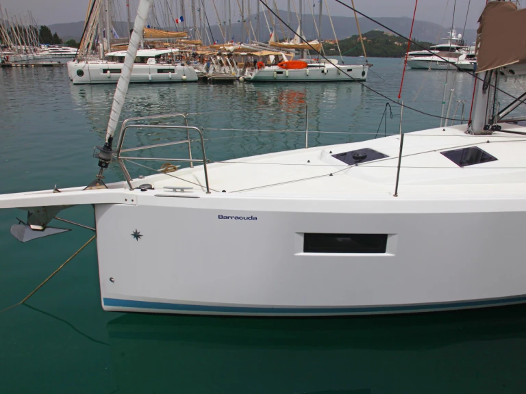 Alquiler de Velero, con o sin patrón Jeanneau Nidrí