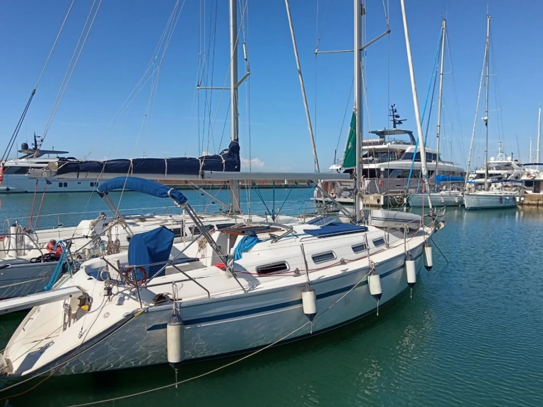 Alquiler de Velero, con o sin patrón Bavaria Genova