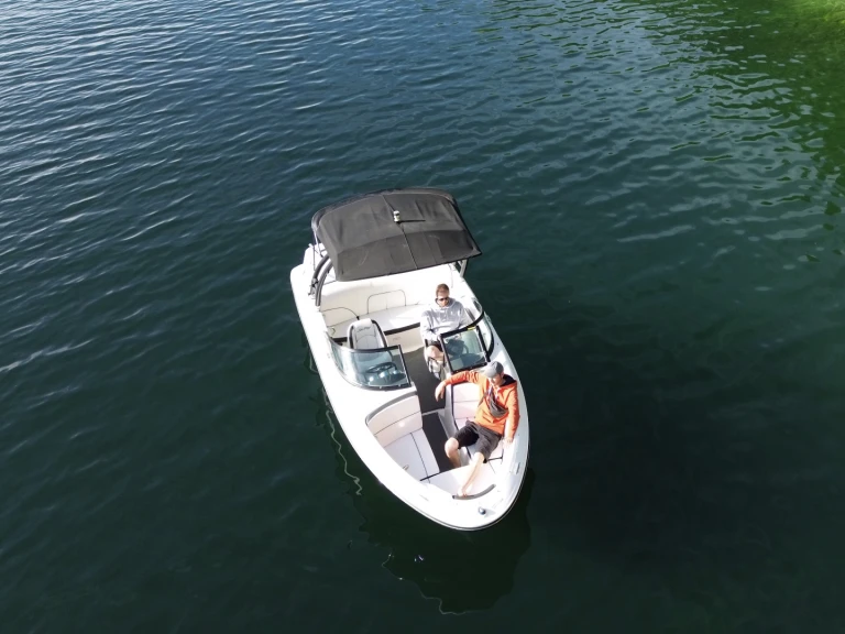 Alquiler de barcos Aix-les-Bains barato de Sea Ray 190 Sport