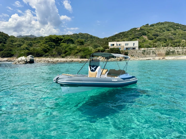 Alquiler de embarcaciones Salpa Salpa Soleil 18 enVillasimius en Samboat