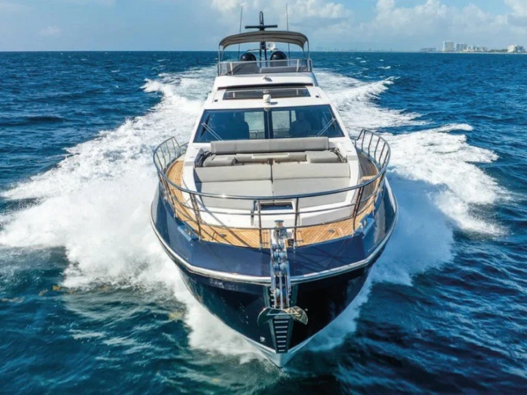 Alquiler de Yate de lujo, con o sin patrón Azimut Panama City Beach