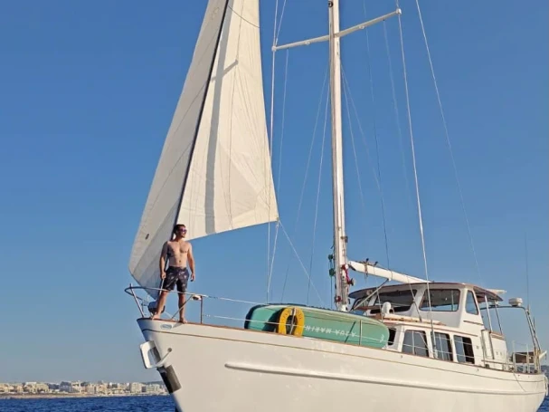 Velero para alquilar Xemxija al mejor precio