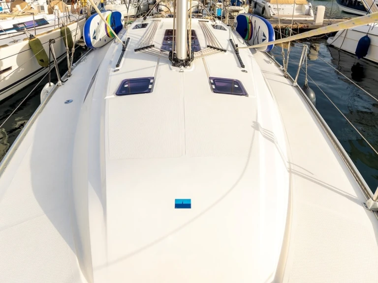 Alquiler de Velero, con o sin patrón Bavaria Kalkara