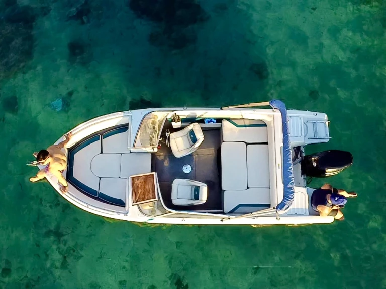 Alquiler Sant Antoni de Portmany - Four Winns Freedom 180 en SamBoat