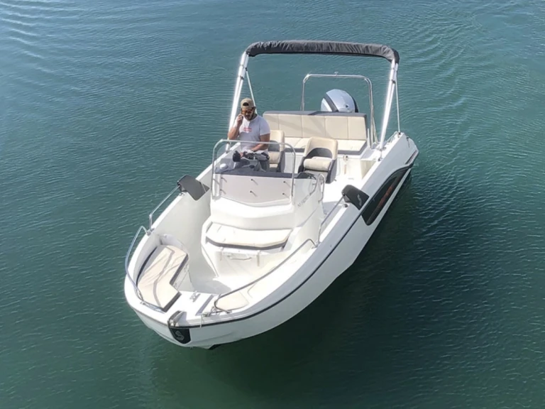 Alquiler de barcos Marsella barato de Activ 605 Open Pack Sport
