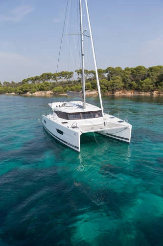 Alquiler de Catamarán, con o sin patrón Fountaine Pajot Cannes