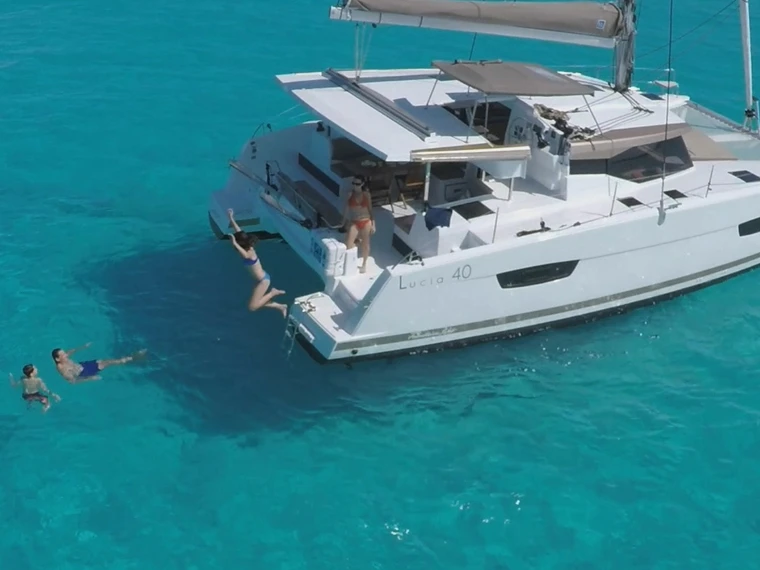 Catamarán para alquilar Cannes al mejor precio