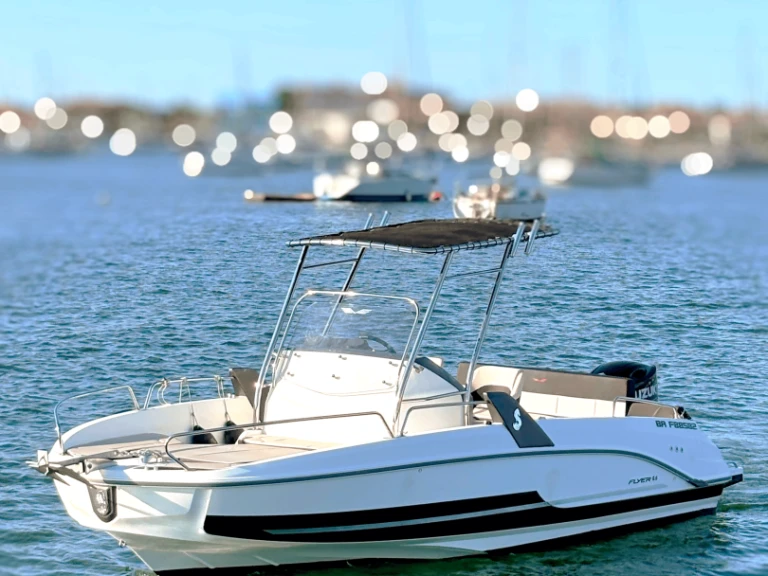 Bénéteau Flyer 6.6 SPACEdeck de alquiler a Hendaye