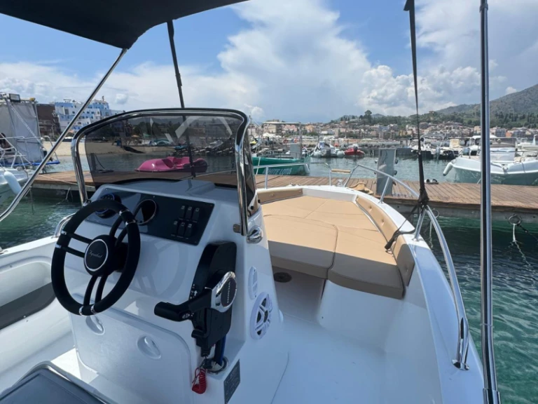 Alquiler Giardini-Naxos - Aquabat Sport Line 19 en SamBoat