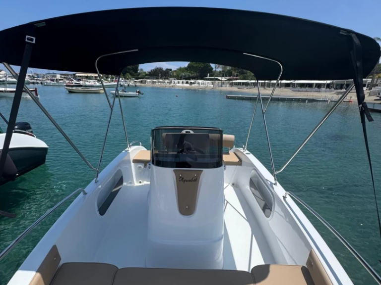 Alquiler de Aquabat Sport Line 19 en Giardini-Naxos