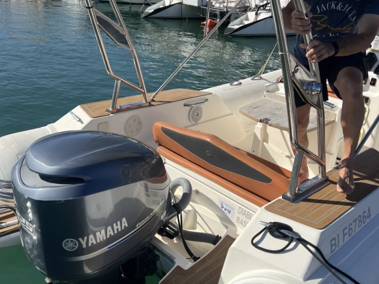 Capelli Tempest 700 de alquiler a Marsella