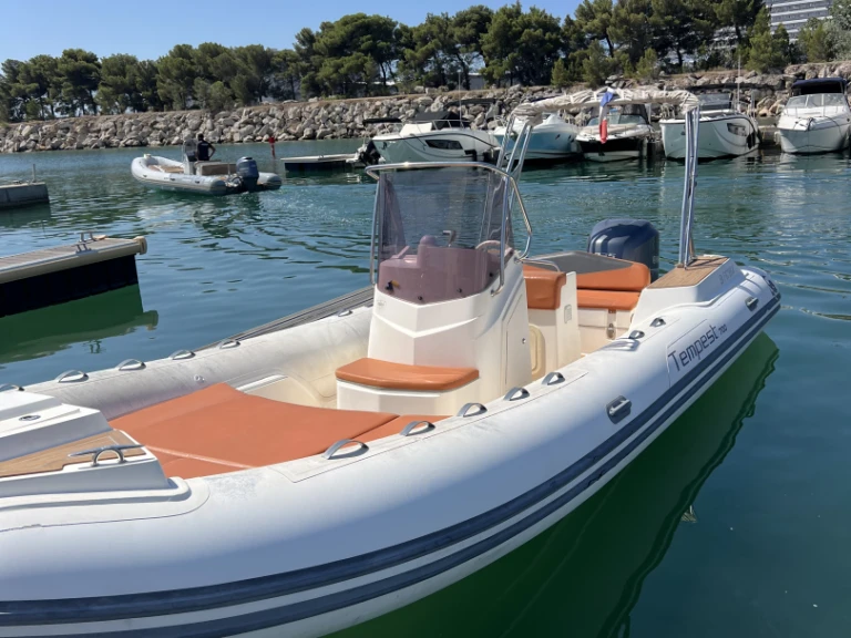 Alquiler Marsella - Capelli Tempest 700 en SamBoat