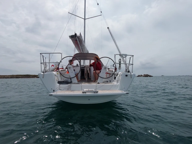 Alquiler de barcos Loctudy barato de Dehler 34
