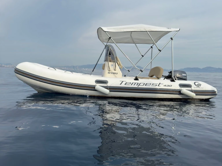 Alquiler de embarcaciones Capelli Tempest 430 enMarsella en Samboat