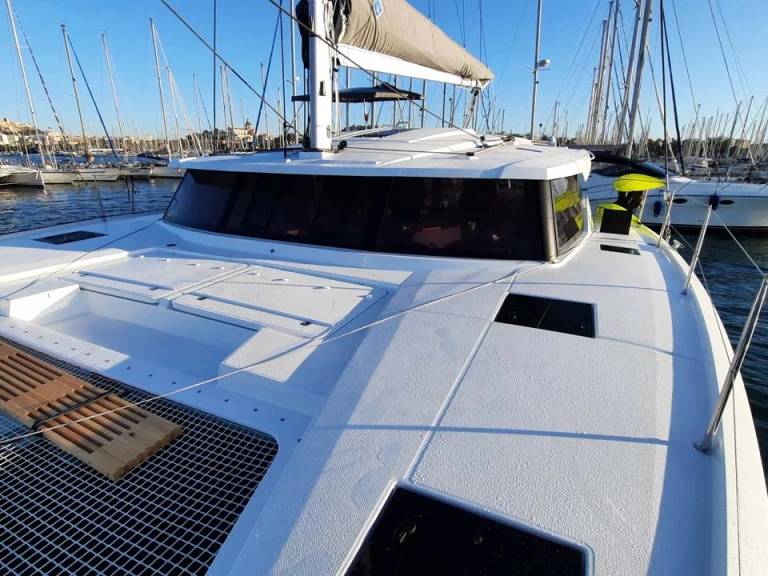 Alquiler de embarcaciones Fountaine Pajot Astrea 42 enLefkáda en Samboat
