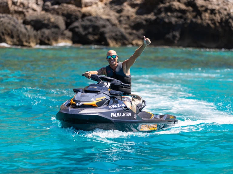 Alquiler Moto de agua en Palma de Mallorca -  SEADOO GTX 230