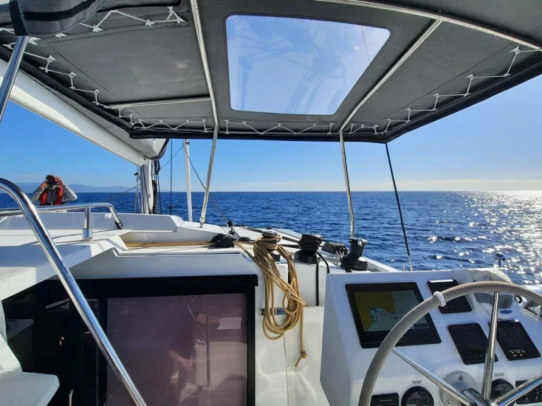 Alquiler de embarcaciones Fountaine Pajot Astrea 42 enLefkáda en Samboat