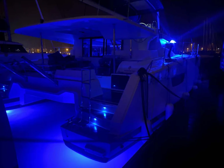 Alquiler de Catamarán, con o sin patrón Fountaine Pajot Lefkáda