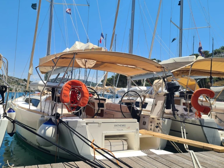 Alquiler de Velero, con o sin patrón Dufour Zaton