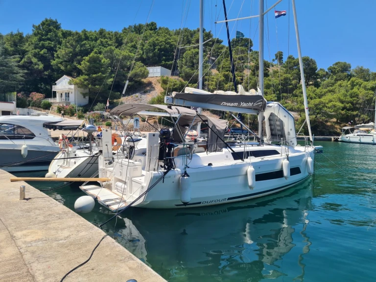 Alquiler Velero en Zaton - Dufour Dufour 37