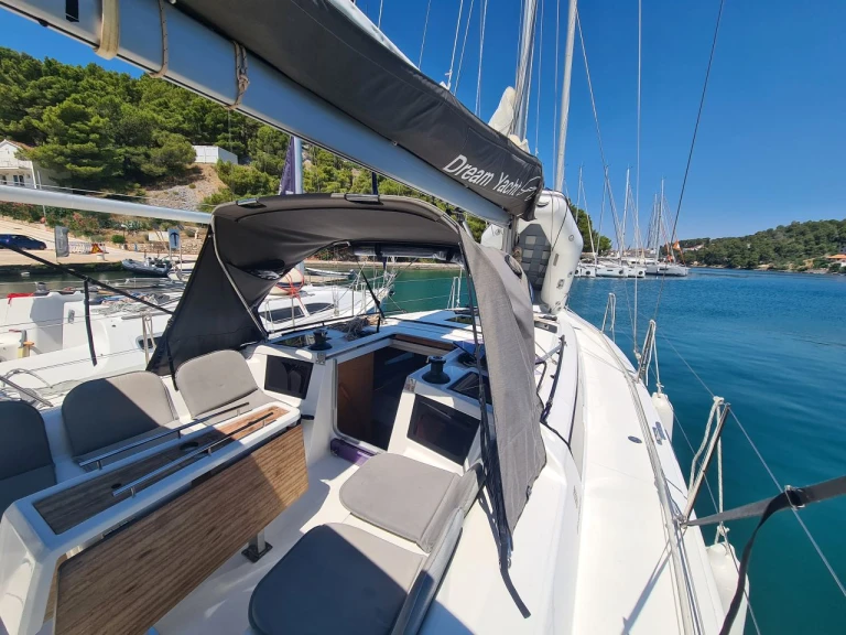 Alquiler de embarcaciones Dufour Dufour 37 enZaton en Samboat