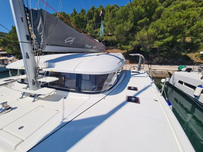 Alquiler de barcos Zaton barato de Excess 14