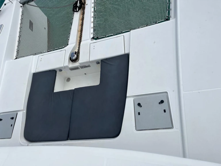 Alquiler de embarcaciones Lagoon Lagoon 52 F enPraslin Island en Samboat