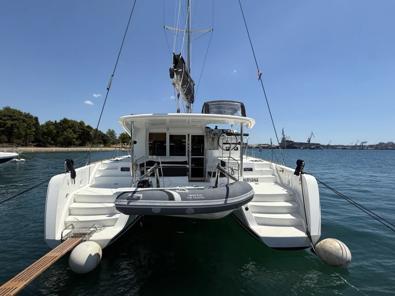 Alquiler de Catamarán, con o sin patrón Lagoon Pula