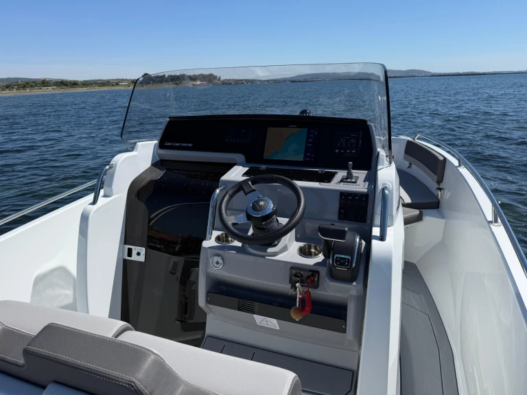 Jeanneau Cap Camarat 7.5 CC de alquiler a Mèze