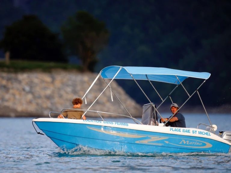 Alquiler de embarcaciones Marino 450 enMarsella en Samboat
