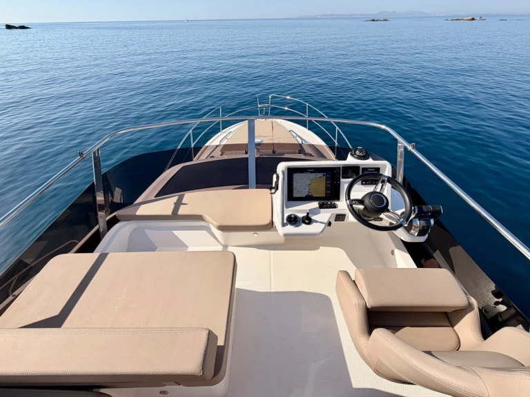 Parker Parker 39 fly de alquiler a Roses