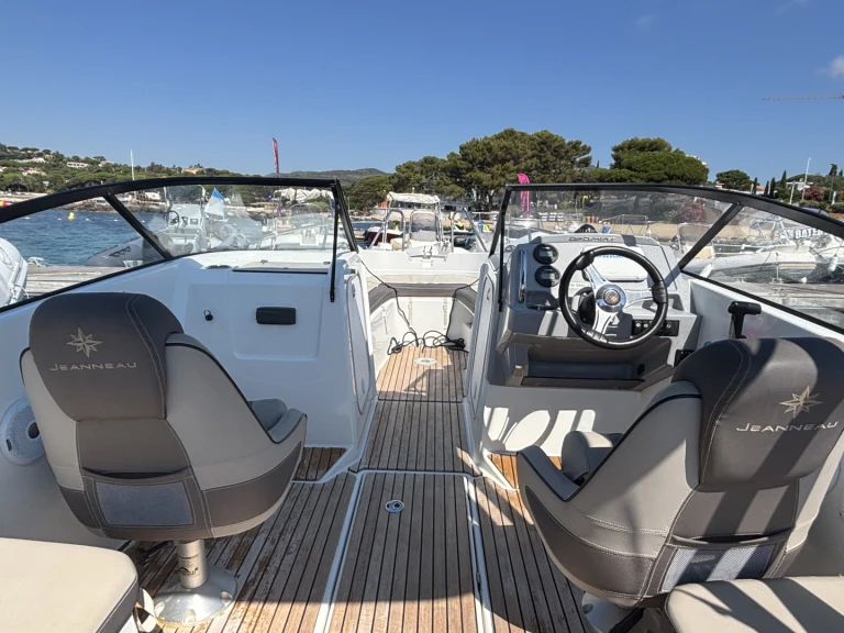 Alquiler Lancha en Les Issambres - Jeanneau Cap Camarat 6.5 BR