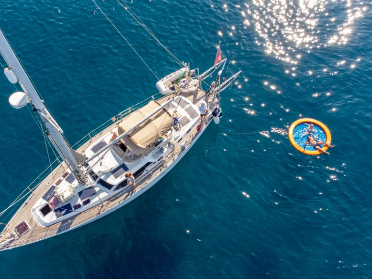 Alquiler de Velero, con o sin patrón Oyster Marine Porto San Paolo