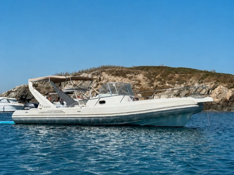 Alquiler de embarcaciones Capelli Tempest 900 WA enFrancia en Samboat